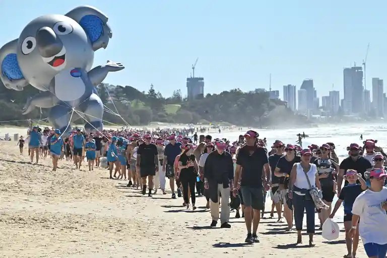 Gold Coast Beach Parade Image 2