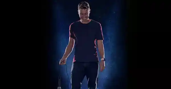 Russell Howard - Live Image 1