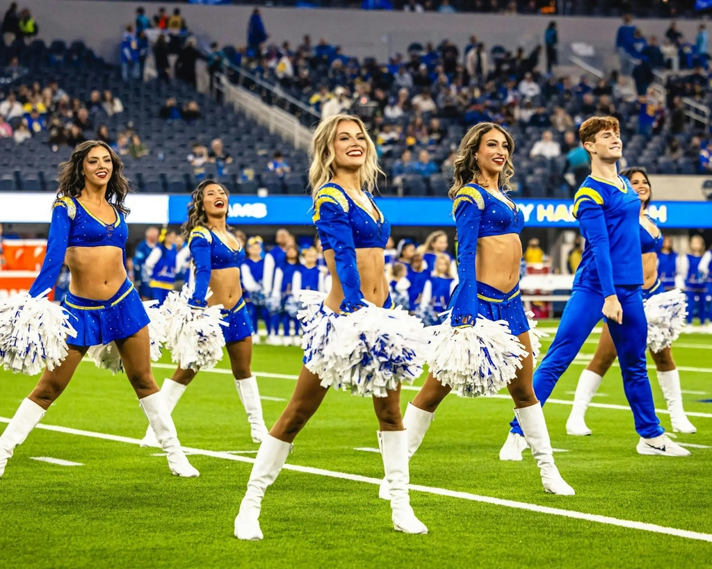 AASCF x NFL LA RAMS Cheerleaders Dance Experience Gold Coast Image 1