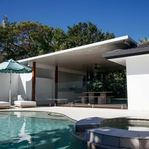 3 Bedroom home in Burleigh - Exterior/Pool