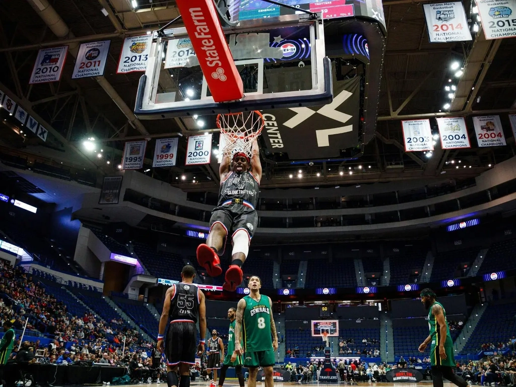 Harlem Globetrotters 100 Year Tour - Gold Coast Image 4
