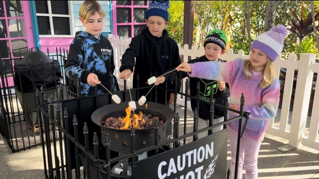 Winterfest at Dreamworld! Image 6