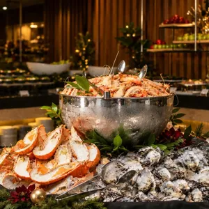 Christmas Eve Seafood Buffet at InterContinental Sanctuary Cove Resort Image 1