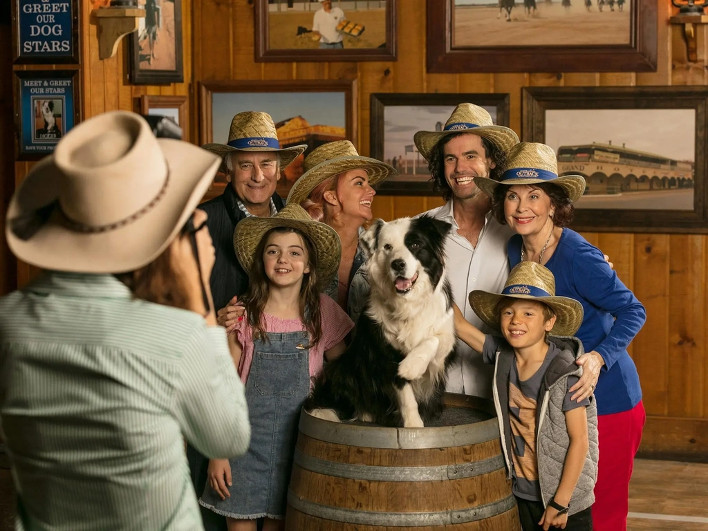 Australian Outback Spectacular - Family Photo Opportunity