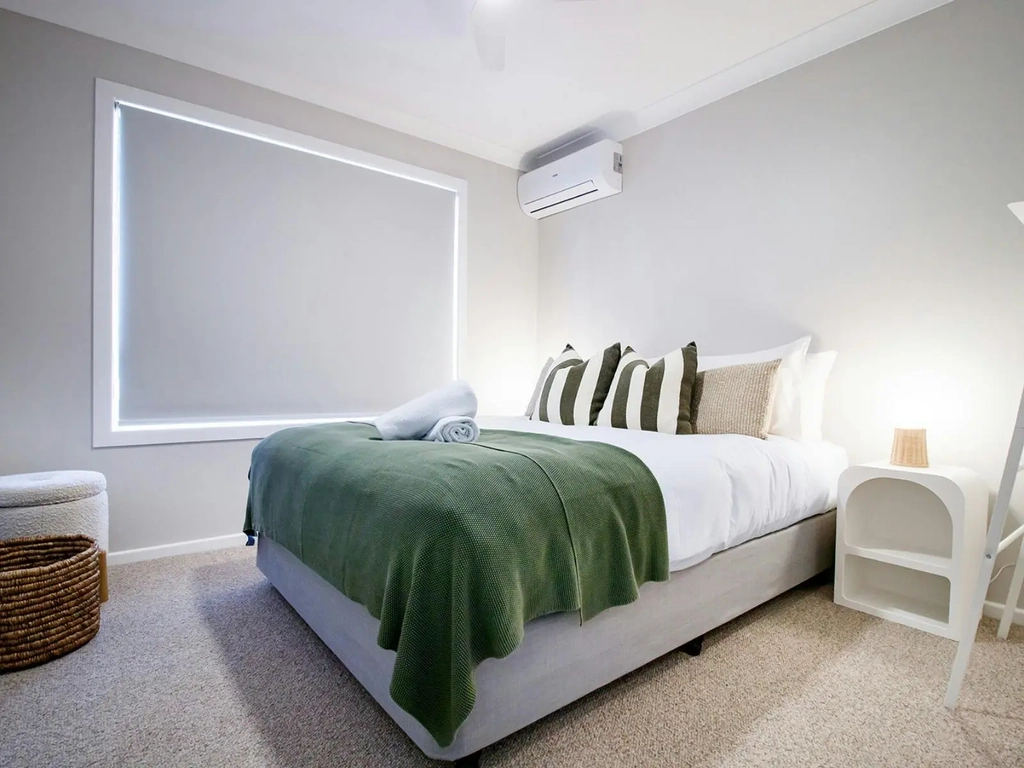 3 Bedroom unit in Bilinga - Second Bedroom