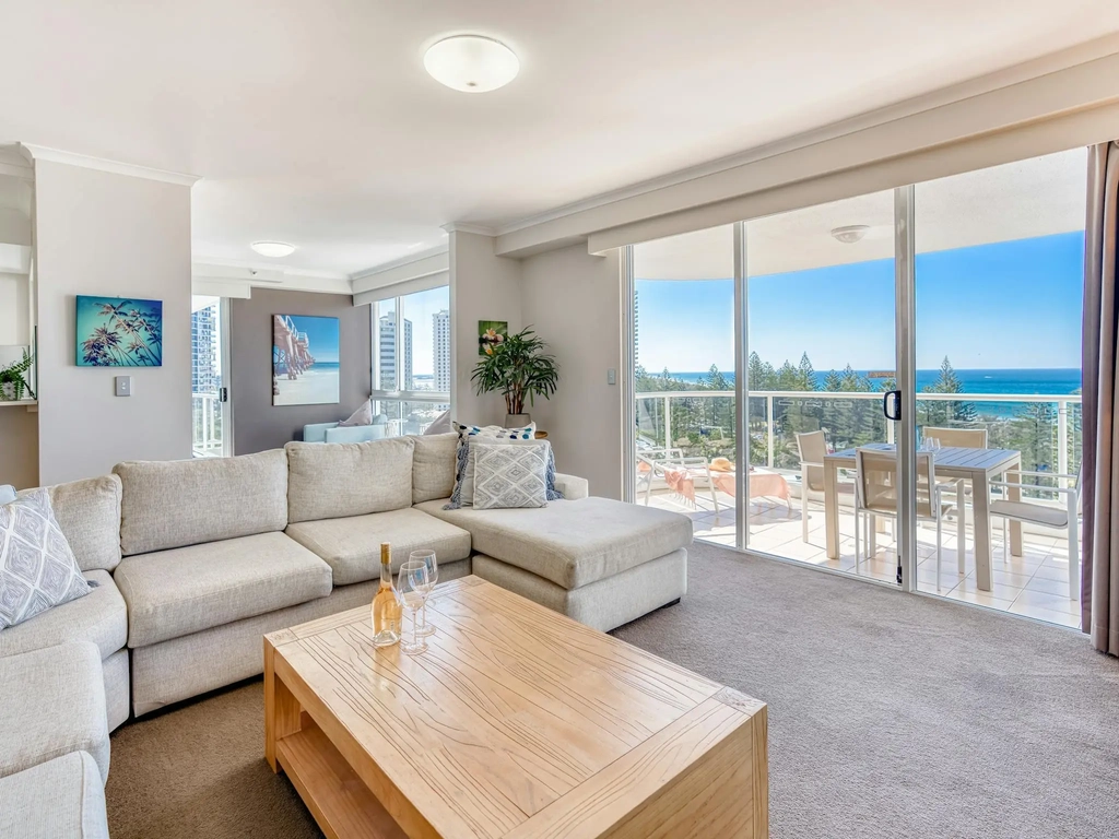 Spacious Lounge area