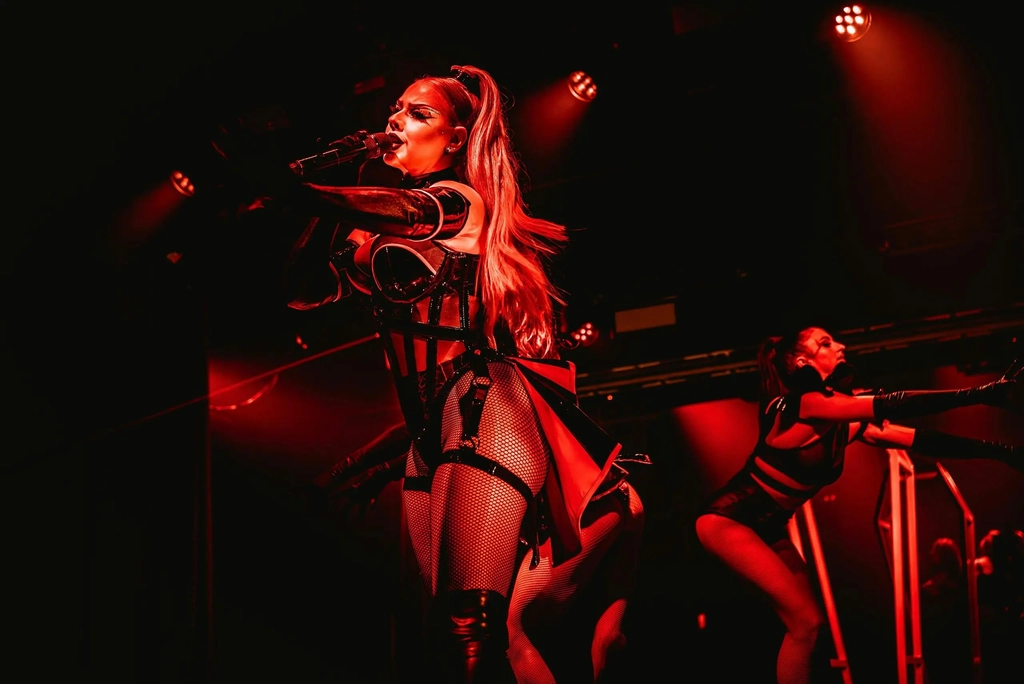 Dracula's: Lucid (Dinner & Show) Image 5