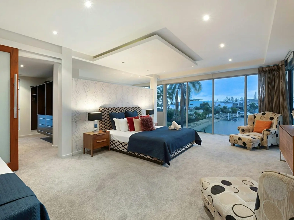 Huge Master Bedroom