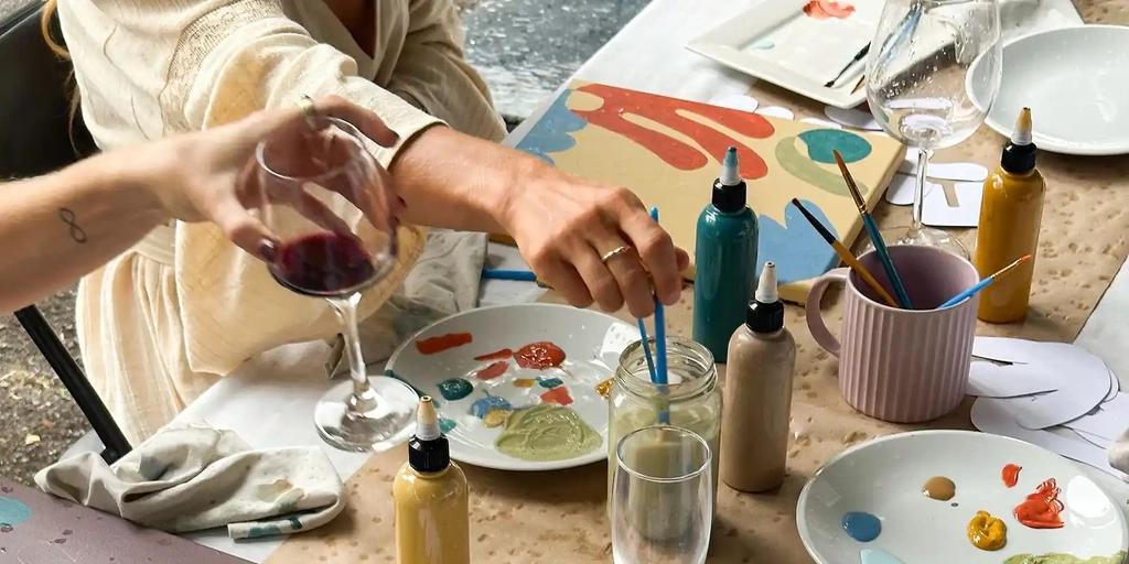 Paint & Sip with Thea Image 1