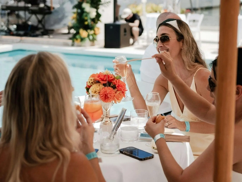 Melbourne Cup at La Luna Beach Club Image 2
