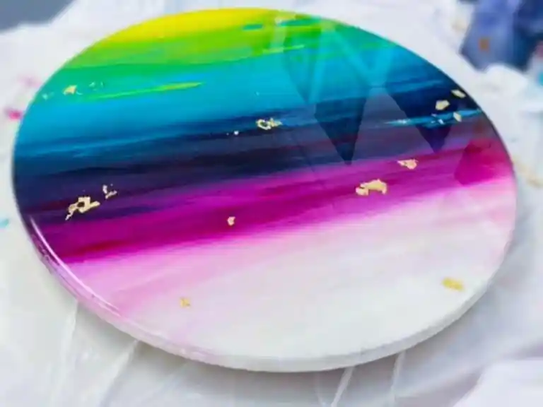 Learn how make an epoxy resin lazy susan - Broadbeach Sip 'n' Dip Image 2