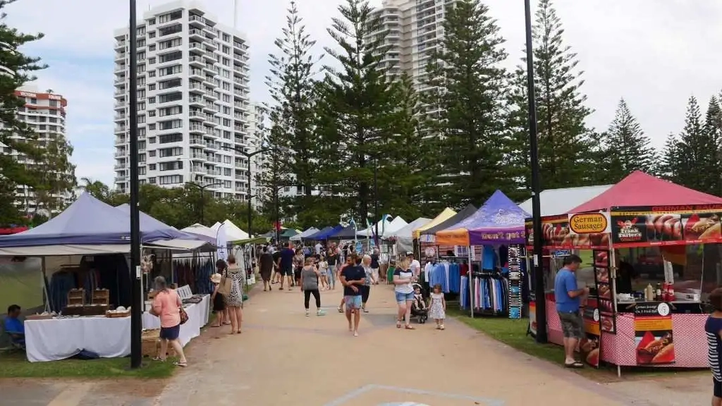 Coolangatta Art & Craft Market Image 1