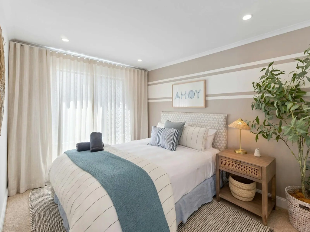 Three bedroom home in Miami - Bedroom 2