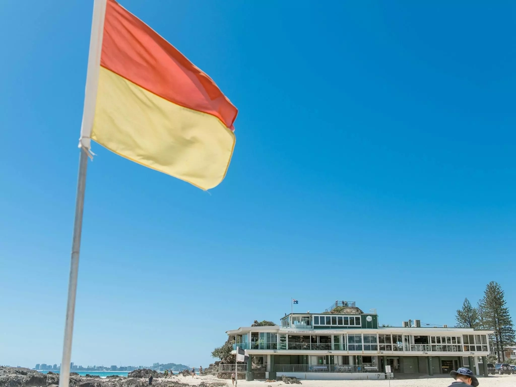 Currumbin Surf Club - Beach