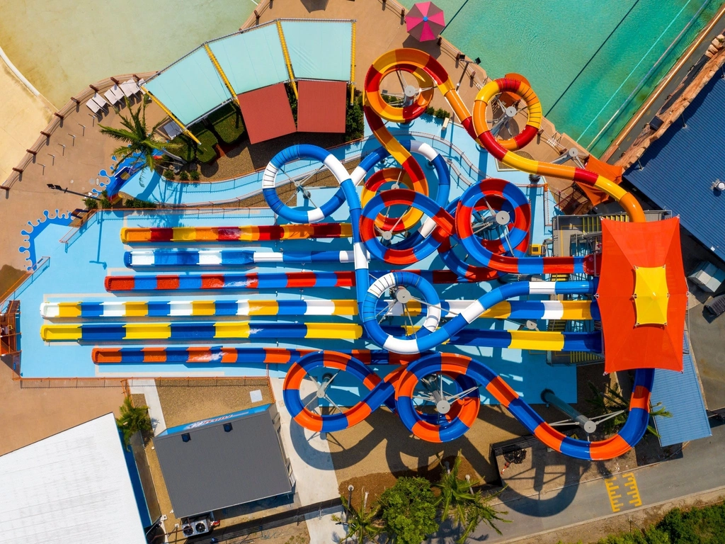 Aerial image of Fully6 water slide at WhiteWater World