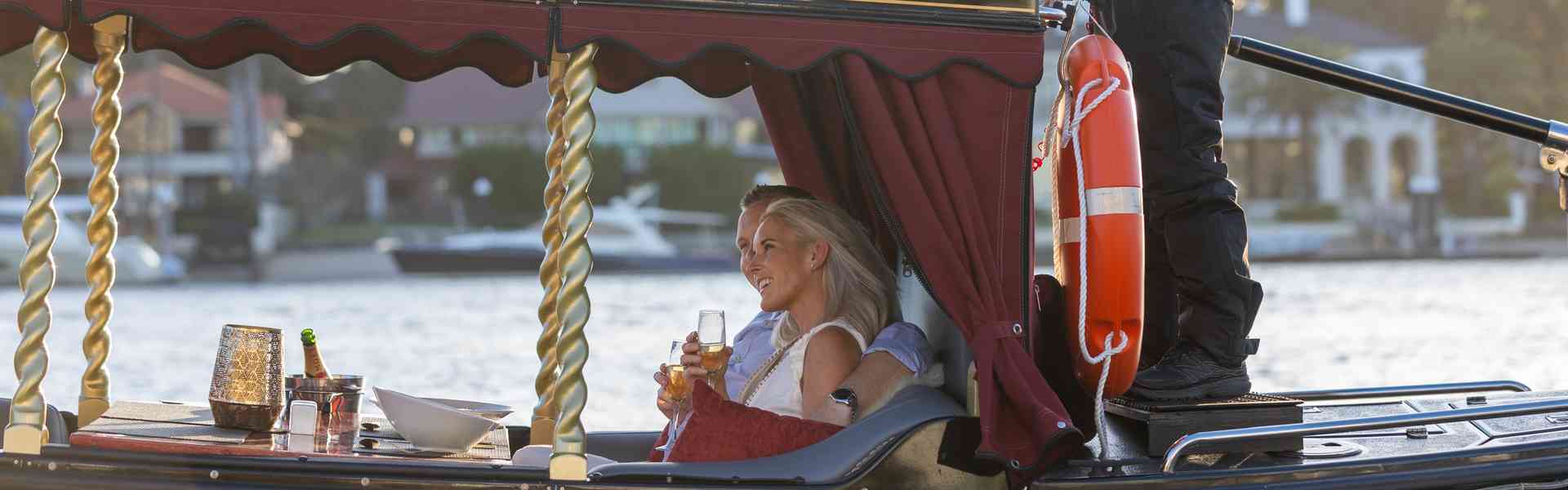 12 Romantic Valentine’s Day Date Ideas on the Gold Coast (With Deals!)