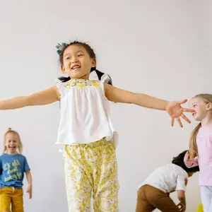 Art Explorers Image 1