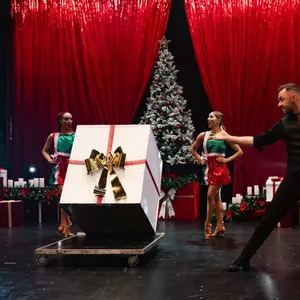 The Greatest Christmas Show Image 1