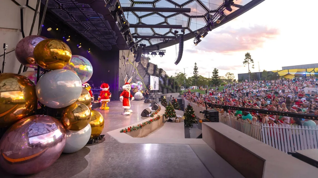 Mayors Christmas Carols Image 1