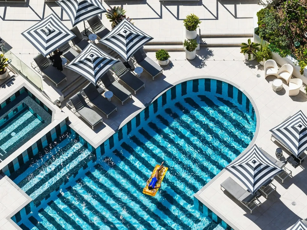 QT Gold Coast Pool