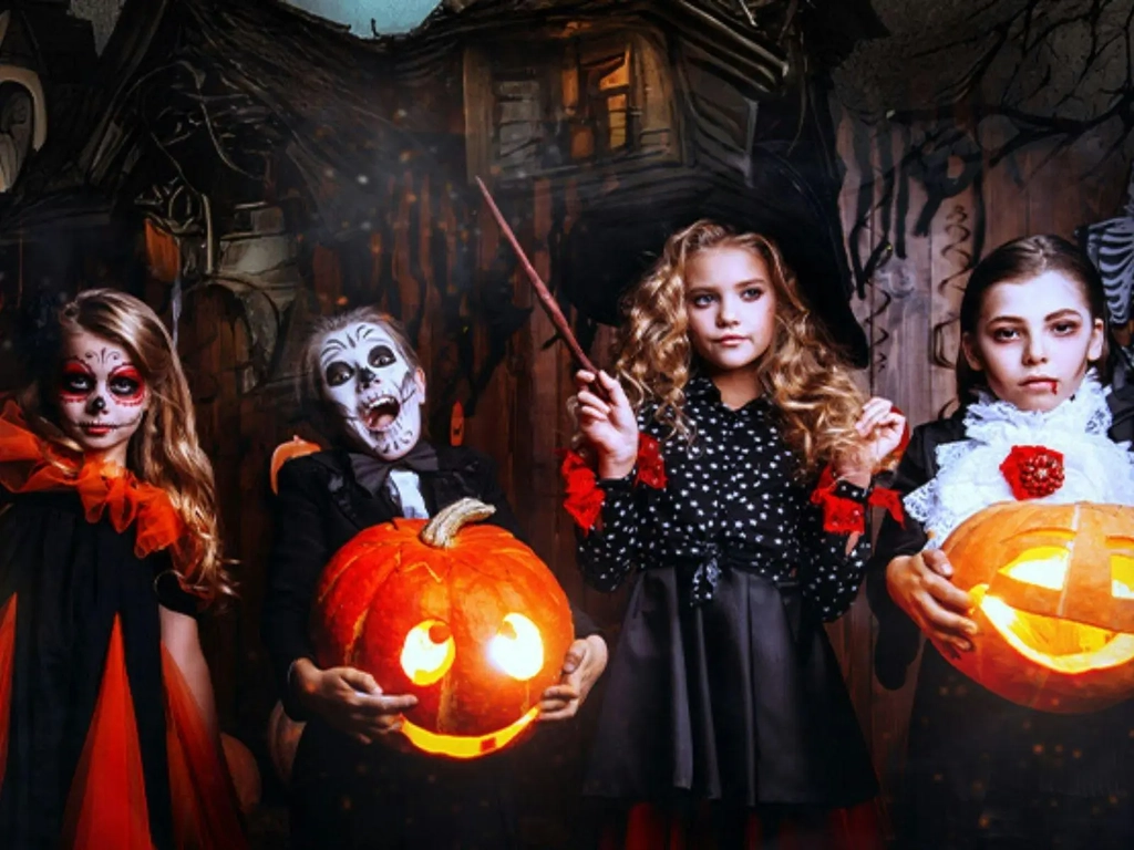 Kids Halloween Disco Image 1