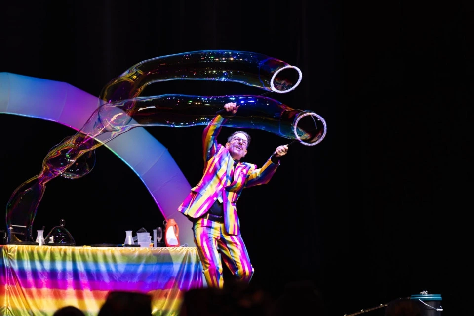 The Bubble Spectacular Image 3