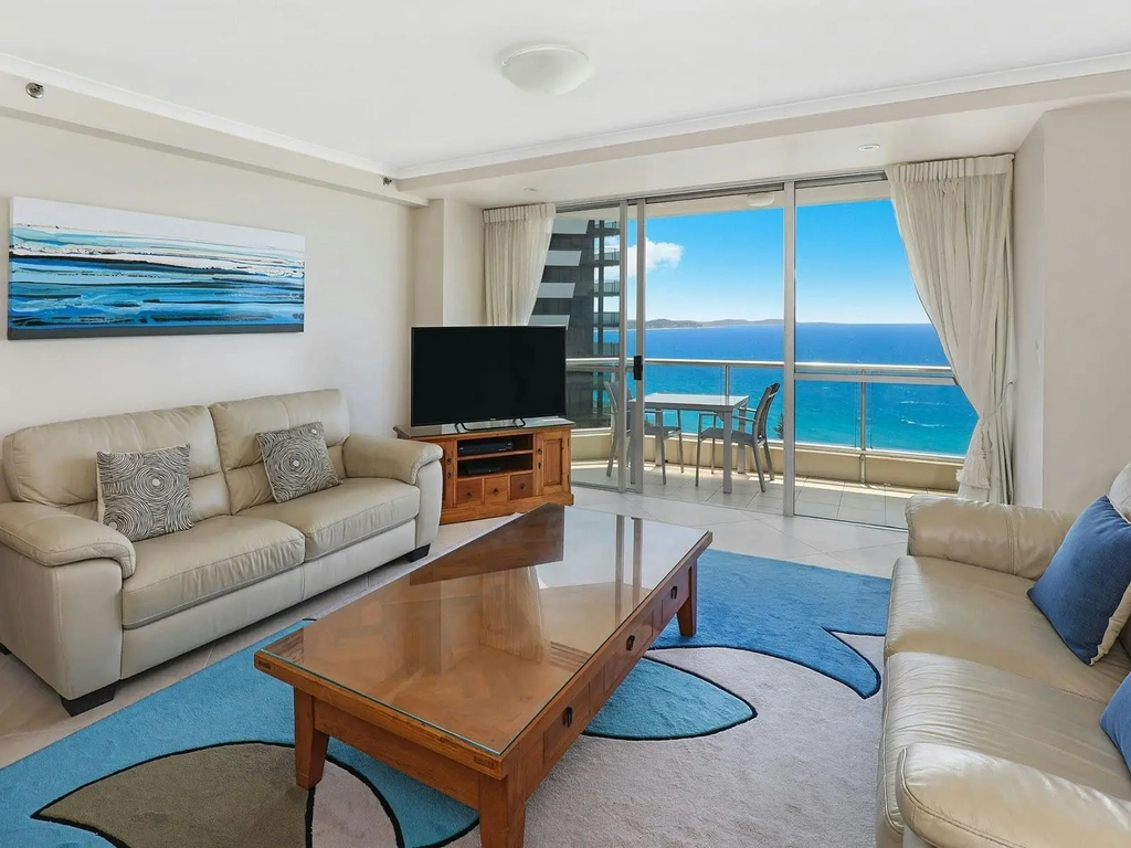 Superior 3 Bedroom Ocean View Apartment