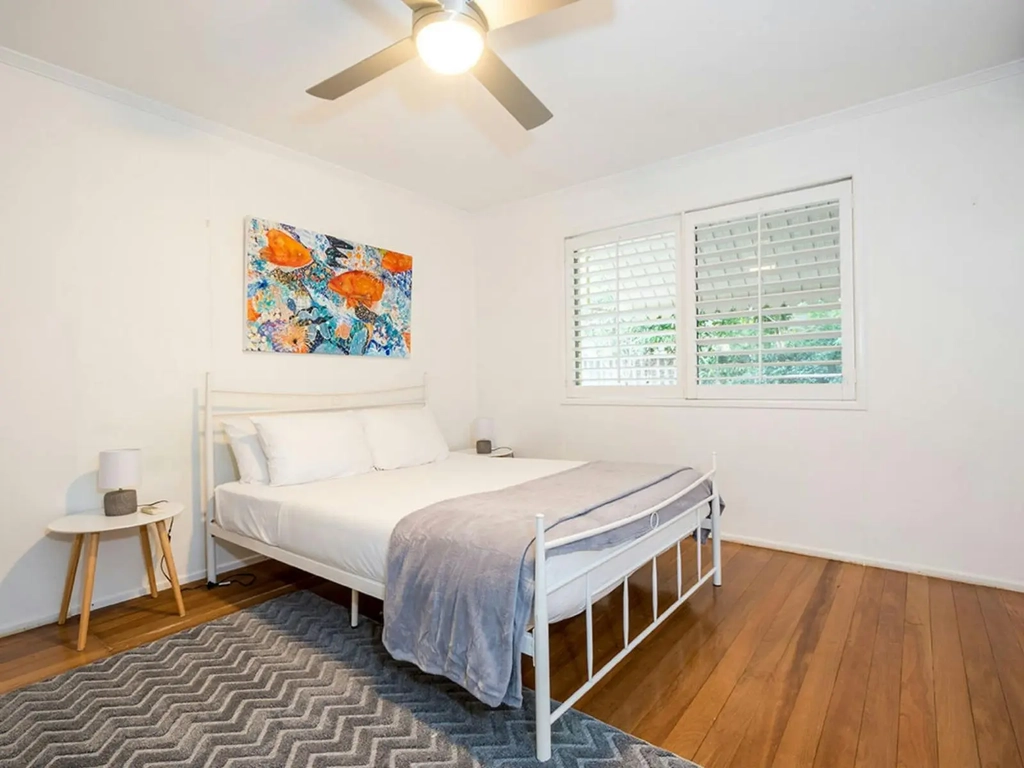 4 Bedroom home in Burleigh - Bedroom