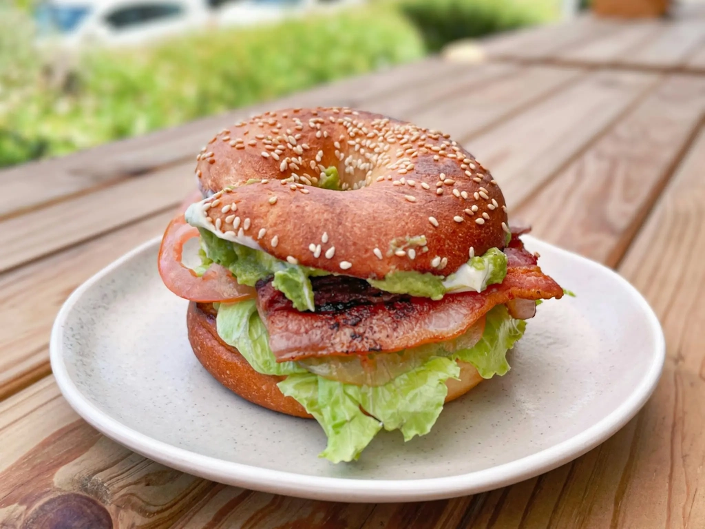 Bacon, Lettuce, Tomato and Avo Bagel