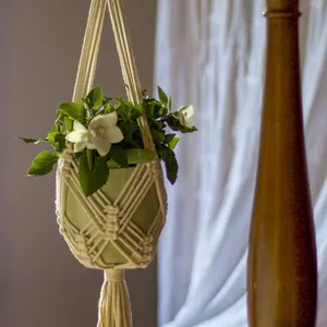 Macrame Pot Holder and Sip Workshop Image 1