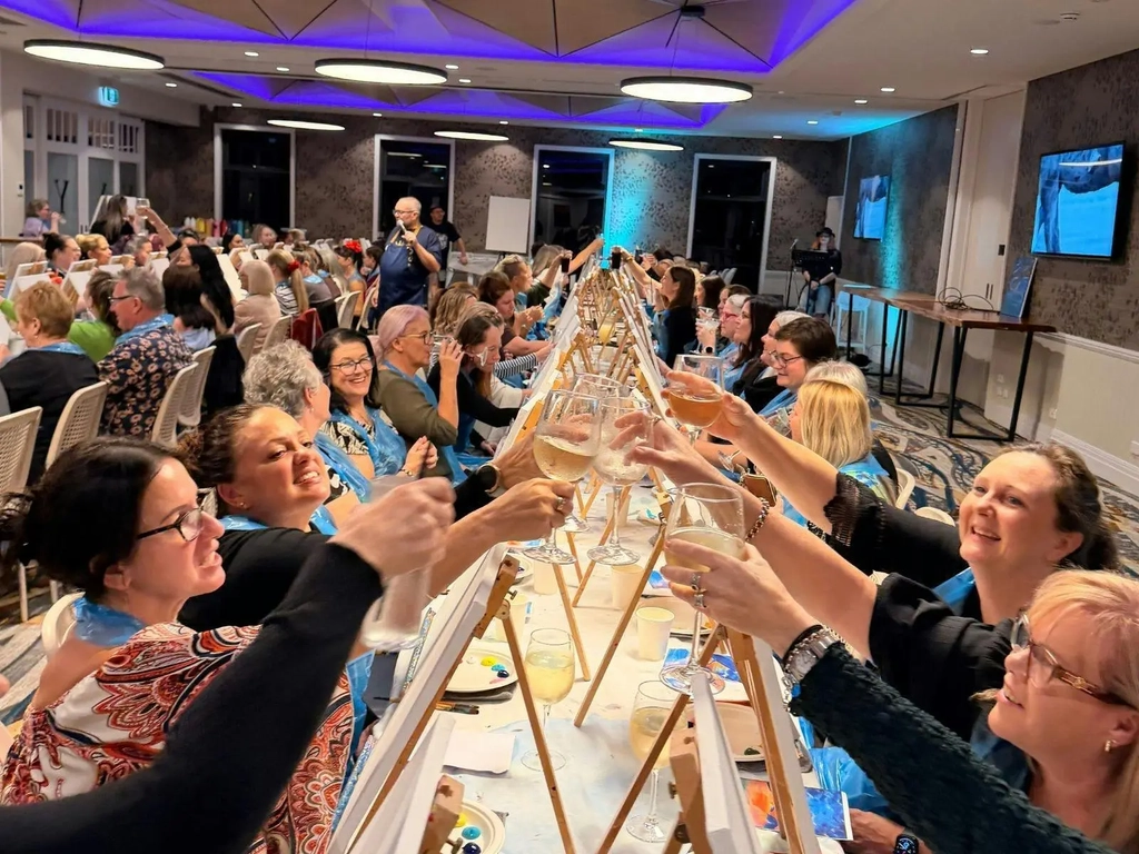 80s and 90s Singalong Paint and Sip by Paint Juicy in Nerang Image 4