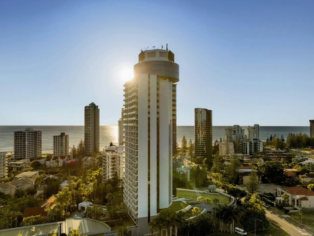 Crowne Plaza External Image