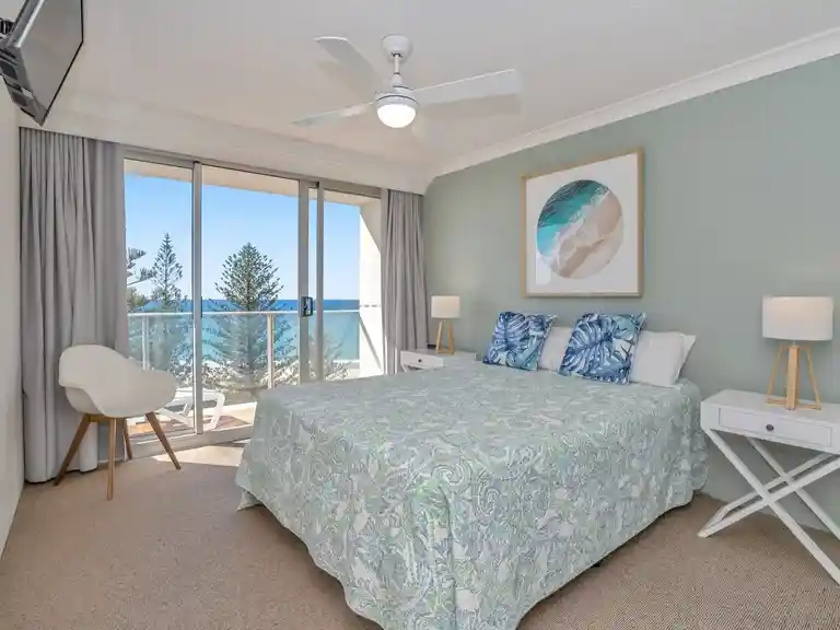 Pacific Regis Burleigh Bedroom main