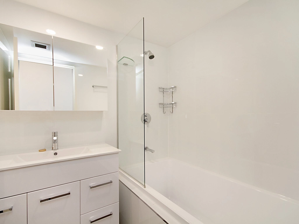 Bathroom with bath tub