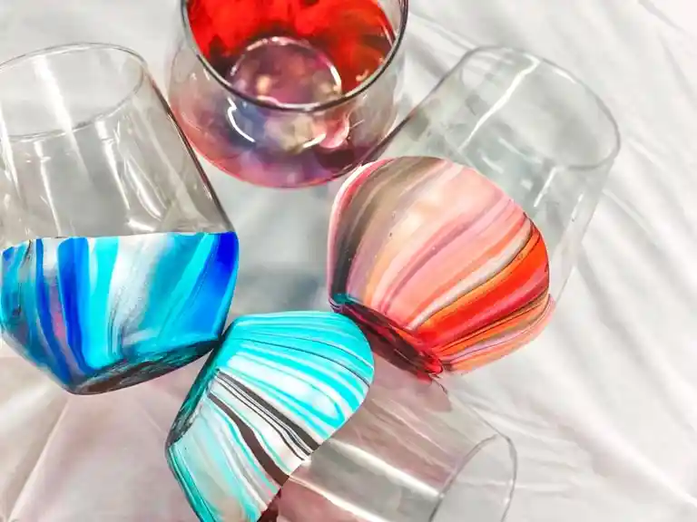Make 4 Marbled Stemless Wine Glasses - Club Burleigh Image 2