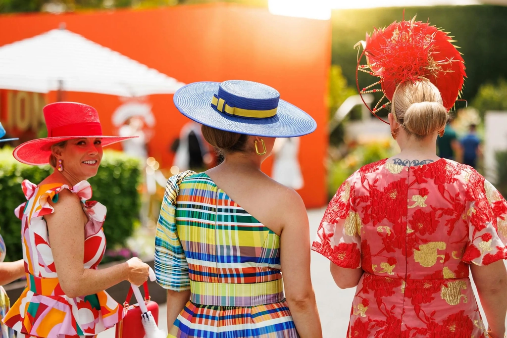 Caulfield Cup / Everest Raceday Presented by Attwood Marshall Lawyers Image 1