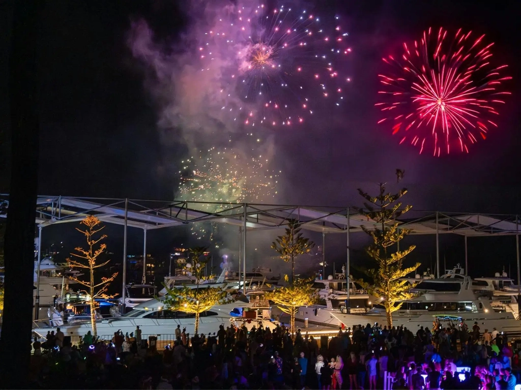 Carols on the Lawn at Sanctuary Cove Image 1
