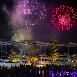 Carols on the Lawn at Sanctuary Cove Image 1