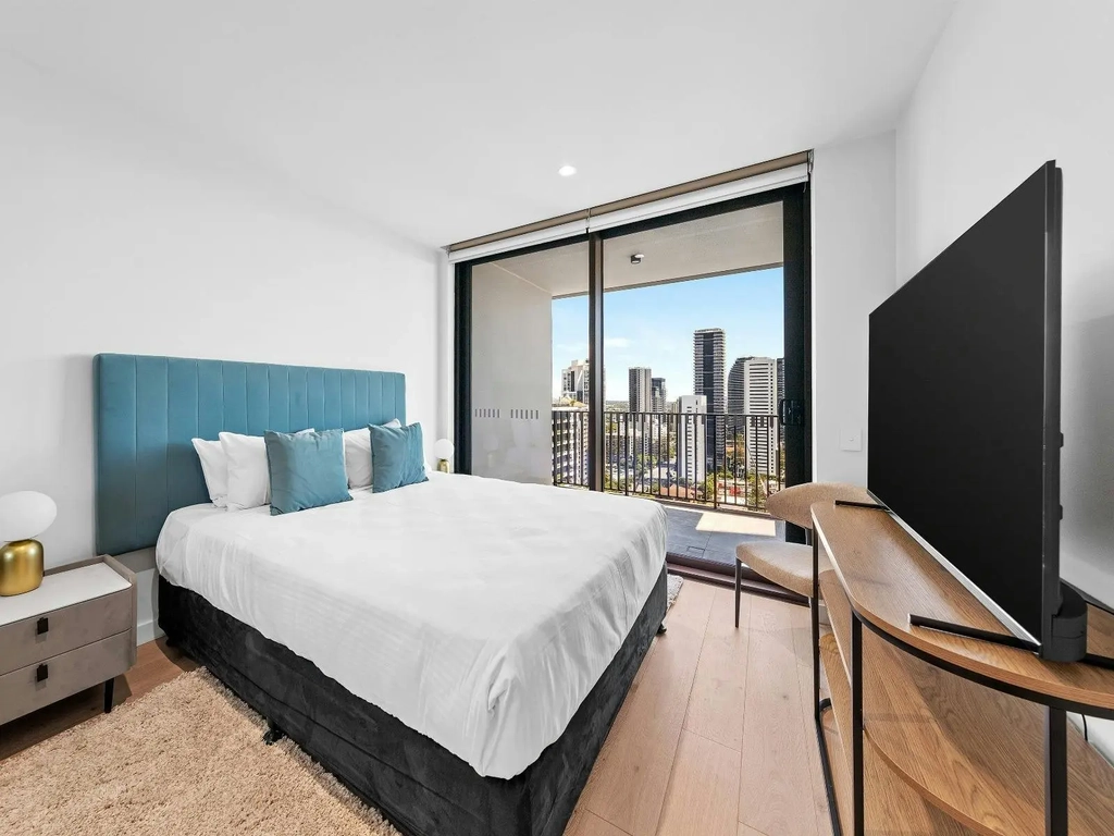 3 BED 2 BATH