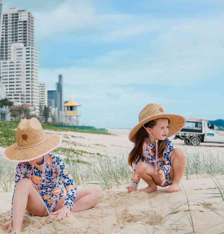 The Breakers Absolute Beachfront Apartments