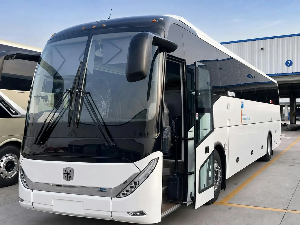 Australia Queensland Tour Coach