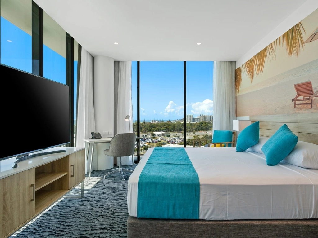 Coastal Executive Rooms provide wrap around views with floor to ceiling windows