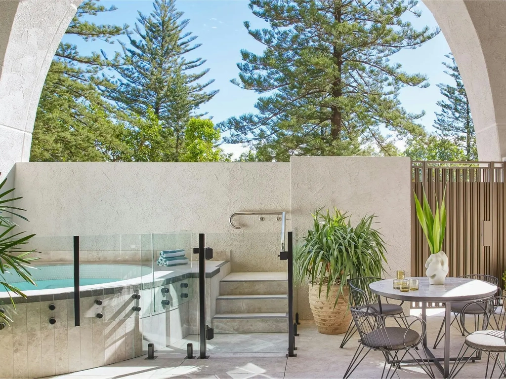 Beach House Private Plunge Pool