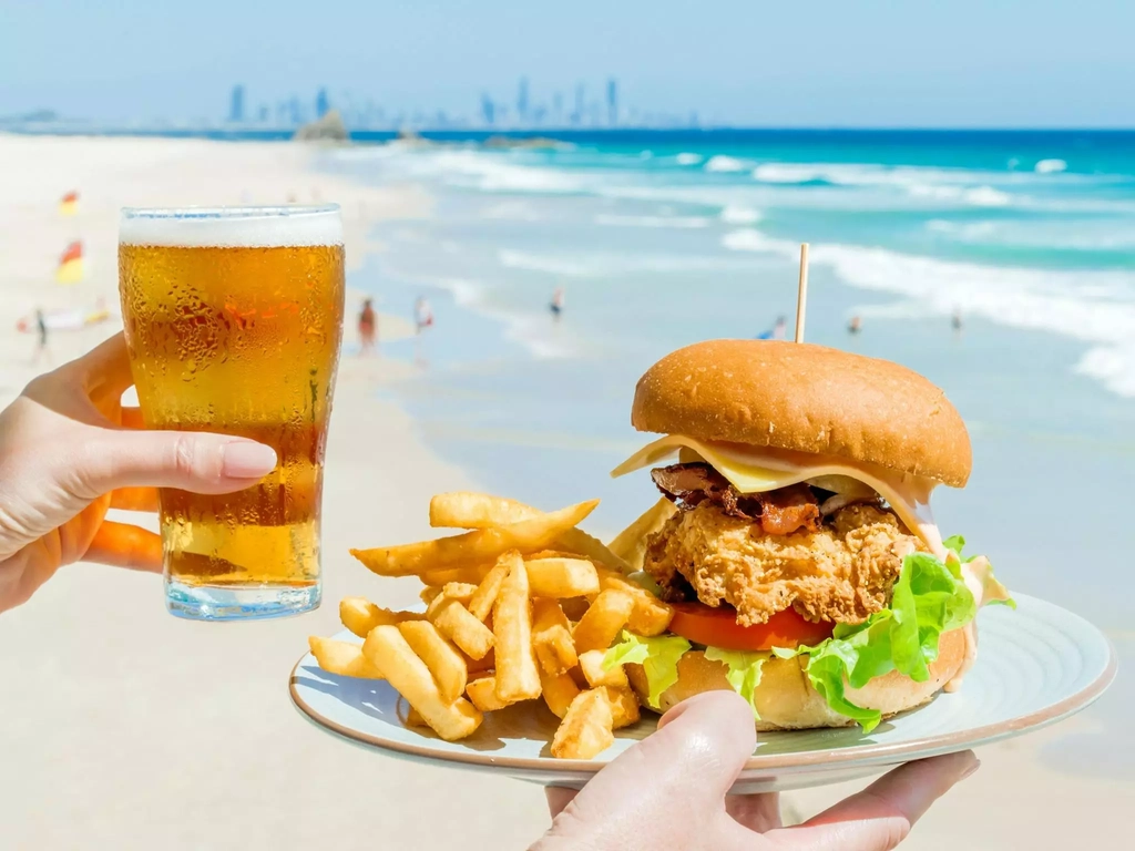 Currumbin Surf Club Beer and Burger