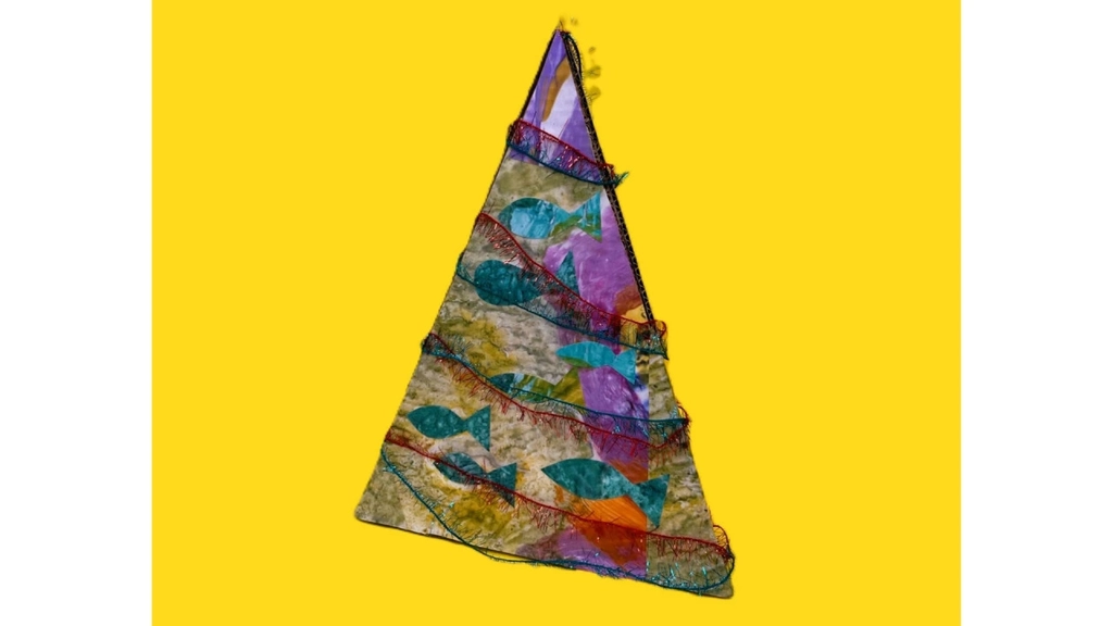 Sunroom | Ken Done Christmas Tree Image 1