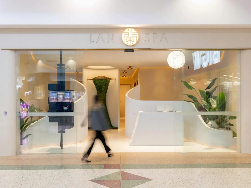 Lan Spa storefront entrance showcasing a welcoming spa and wellness destination.