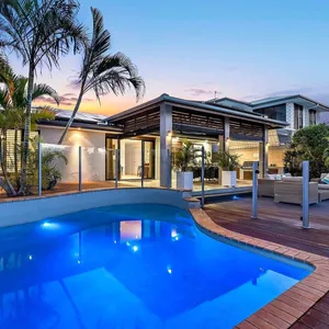 La Vida - Gold Coast - Sunset View of Pool and Back of House