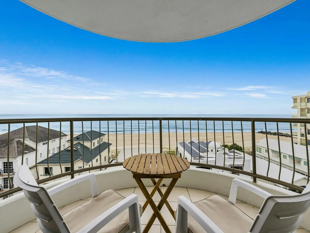 2 Bedroom unit in Palm Beach - Balcony with Ocean Views