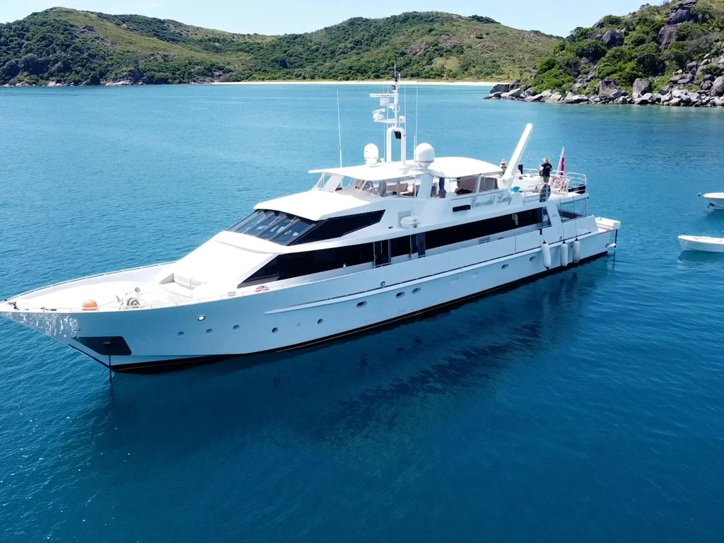 YOTSPACE superyacht voyages Great Barrier Reef