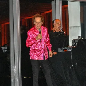 Issi Dye at SkyPoint Image 1